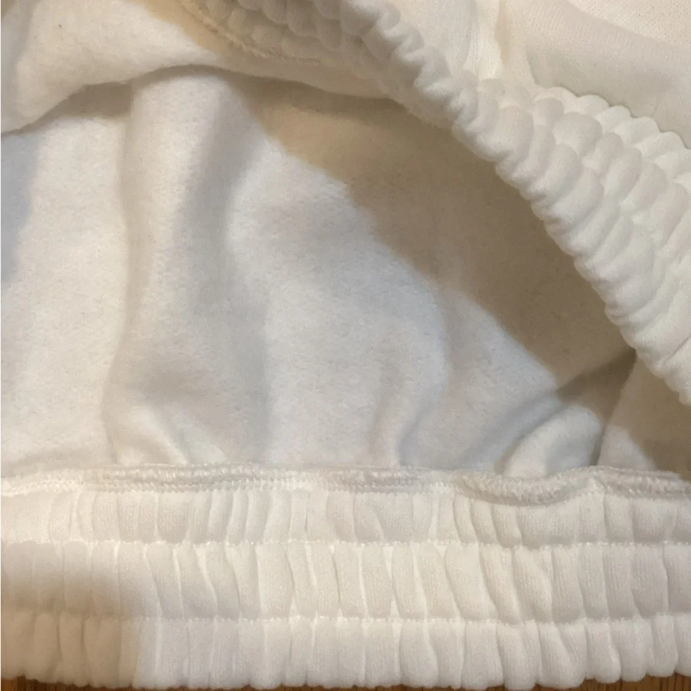 Women’s sleek, fleece sweatshirt pullover with button up shirt, sleeves - Picture 5 of 7